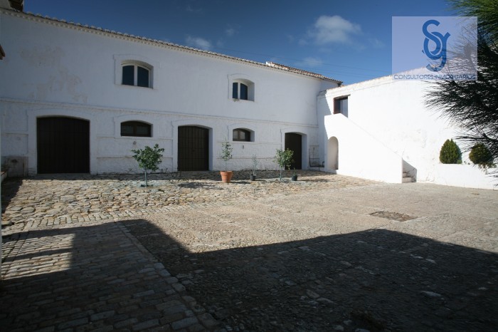 Country Property salgai in Antequera